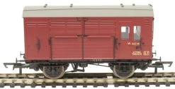 Hornby R6973 N13 Horse Box W665 In BR Crimson -Preiser Shop 0861f24779dc50a8139dbef13ed6b0b2