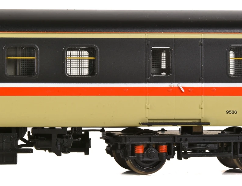 BACHMANN 39-702 BR MK2F BSO Brake Second Open BR InterCity (Swallow) 2 BACHMANN 39-702 BR MK2F BSO Brake Second Open BR InterCity (Swallow) - Image 2