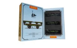 HORNBY R60014 Flat Bed Wagon Pack Containing 3 X Flat Bed Wagons (Stephenson’s Rocket)