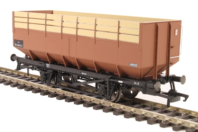 Hornby R6733A 20T Coke Hopper, British Railways – Era 4/5 3 Hornby R6733A 20T Coke Hopper, British Railways – Era 4/5 - Image 3