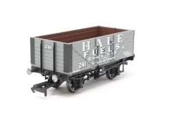 Hornby R6874 7 Plank Wagon, Hale Fuels – Era 2 – OO