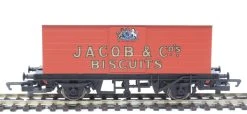 Hornby R6991 3 Pk Retro Wagons United Dairies, Jacob Biscuits & Palethorpes -Preiser Shop 8aab84994cbcb85dce2cce5514d9b745