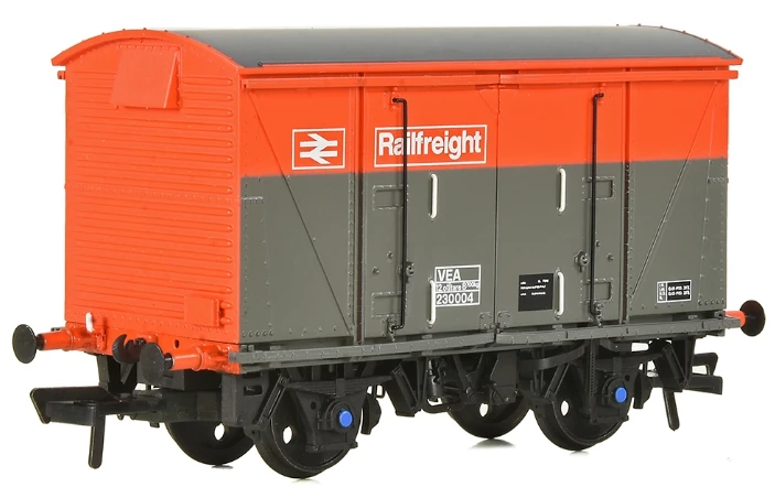 BACHMANN 38-883 BR VEA Van BR Railfreight Red & Grey 4 BACHMANN 38-883 BR VEA Van BR Railfreight Red & Grey - Image 4