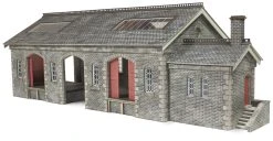 PO336 Metcalfe OO/H0 Settle / Carlisle Goods Shed Kit