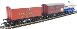 Hornby R6991 3 Pk Retro Wagons United Dairies, Jacob Biscuits & Palethorpes