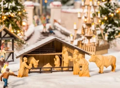 NOCH 14394 Christmas Market Manger With Figures In Wood Look