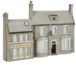 Bachmann 44-0210 Low Relief Goathland Hotel